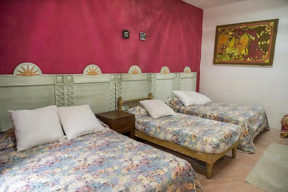 ***  Hotel Tulum Iguanas Mexico